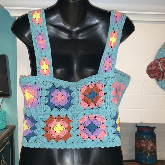 NWT TURQUOISE GRANNY SQUARE CROCHET CROP TOP M - Picture 4 of 11